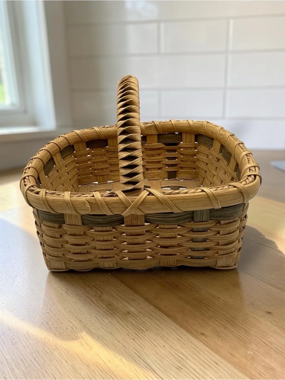 Vintage Handwoven Wood Splint Gathering Basket with Fixed Handle & Bow Accent Sm